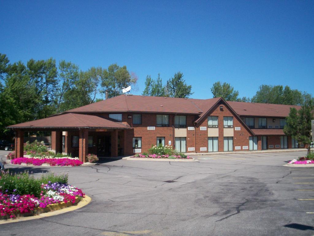 Comfort Inn Lakeshore North Bay Exteriör bild