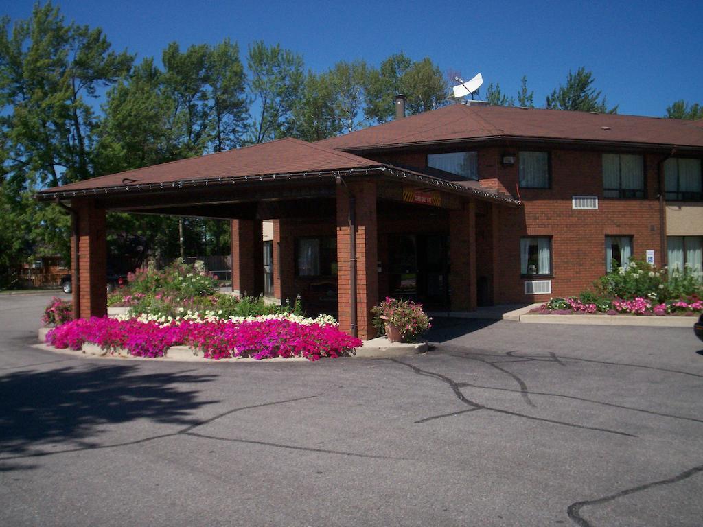 Comfort Inn Lakeshore North Bay Exteriör bild