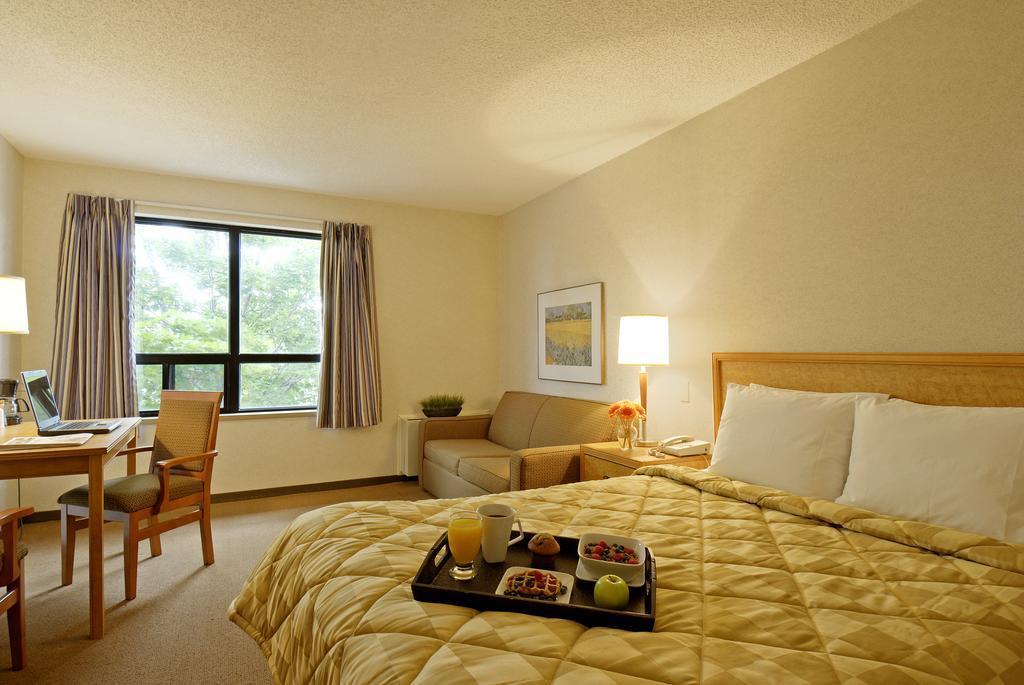 Comfort Inn Lakeshore North Bay Exteriör bild