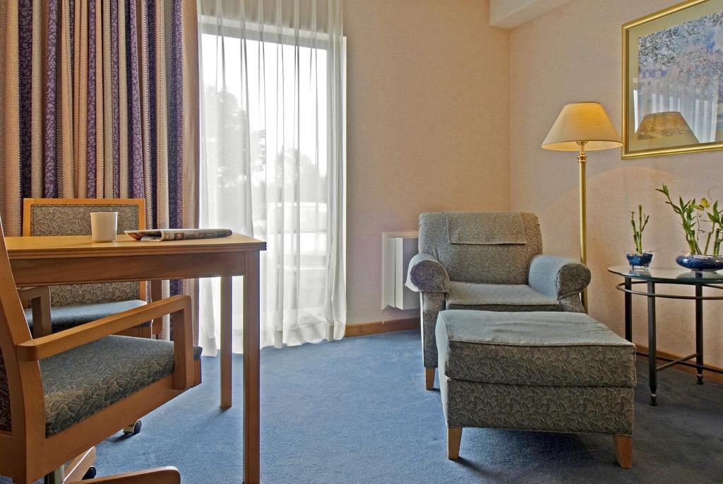 Comfort Inn Lakeshore North Bay Exteriör bild